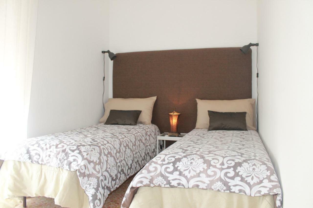 סירקוזה Domus Claudia - Casa Vacanze מראה חיצוני תמונה
