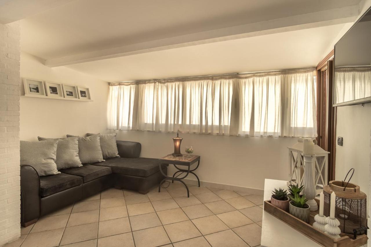 סירקוזה Domus Claudia - Casa Vacanze מראה חיצוני תמונה